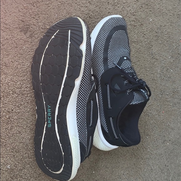 Sperry - Picture 2 of 3